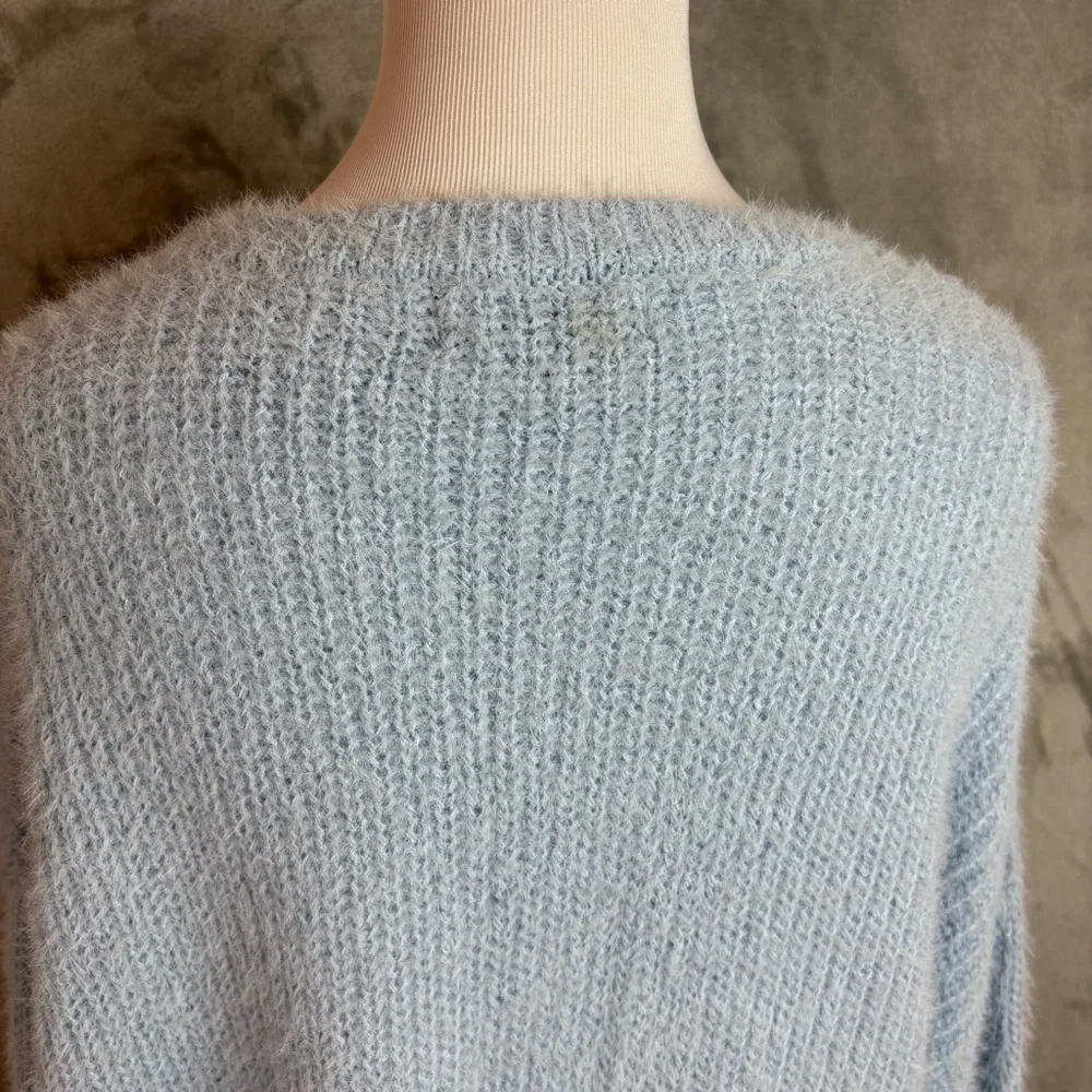 Cinderella Blue Pearl-Embellished Cozy Winter Wmn’s Sweater Sz 1X